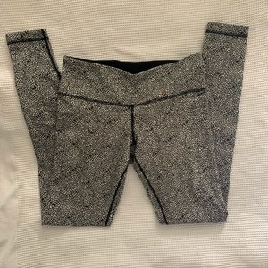 Lululemon Athletica Leggings, size 6